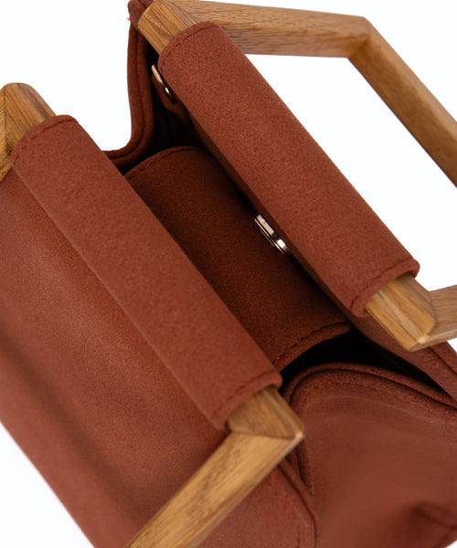 Amaryllis Coffee Bean Suede